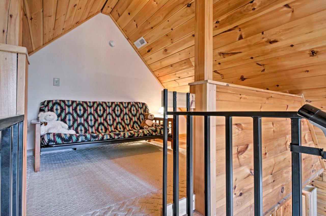 Bryson City Vacation Rental With Hot Tub And Fire Pit! エクステリア 写真