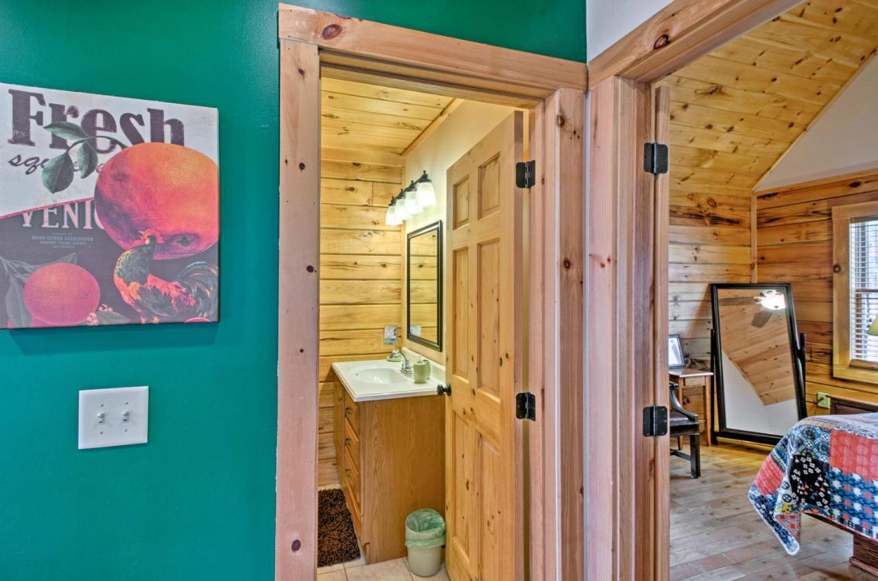 Bryson City Vacation Rental With Hot Tub And Fire Pit! エクステリア 写真