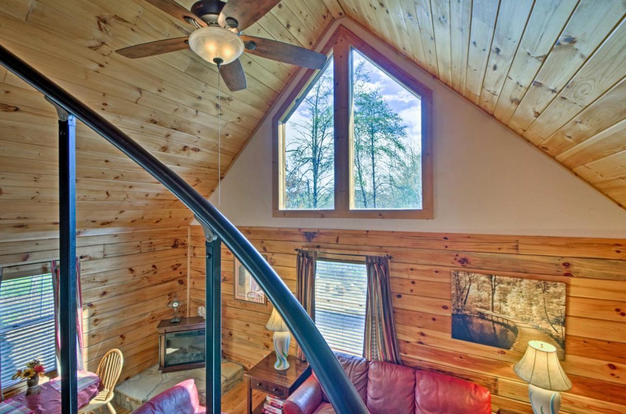 Bryson City Vacation Rental With Hot Tub And Fire Pit! エクステリア 写真